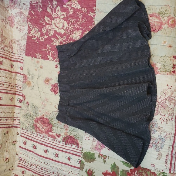 🛍Sz 5 skirt - Picture 2 of 3